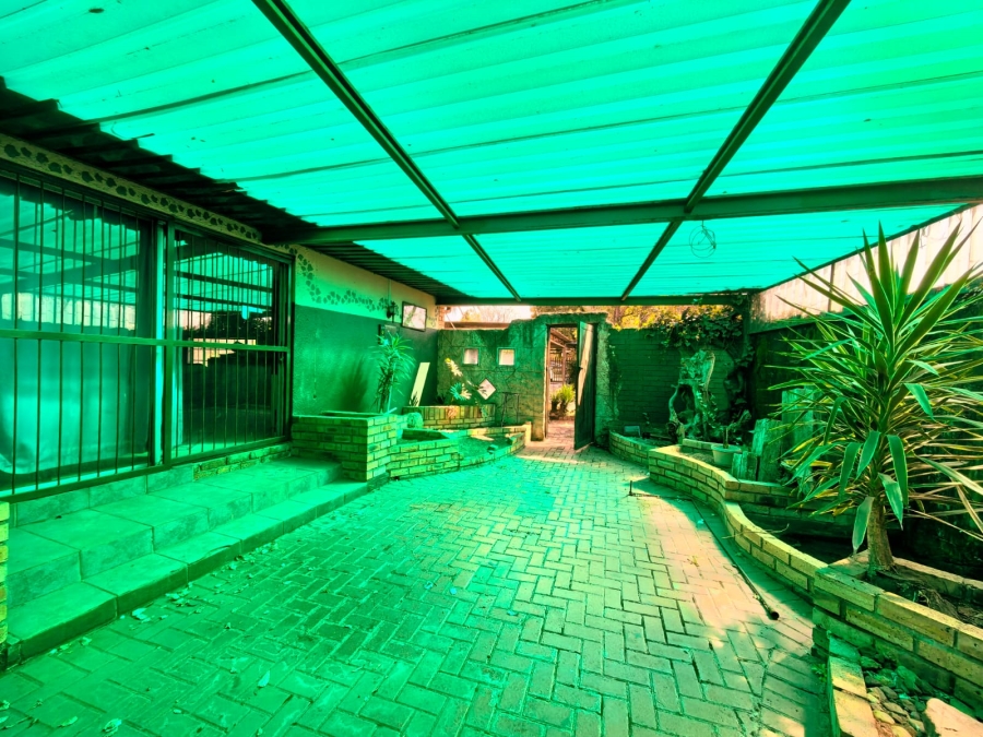 4 Bedroom Property for Sale in Roodia Free State